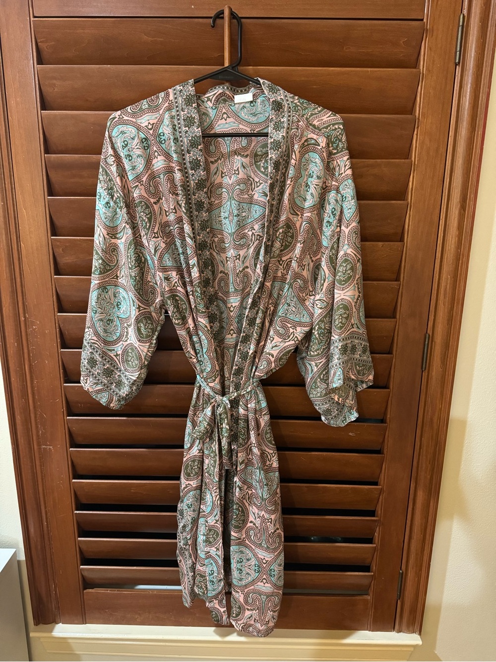 Paisley Tie-Waist Kimono Robe in Mint and Taupe